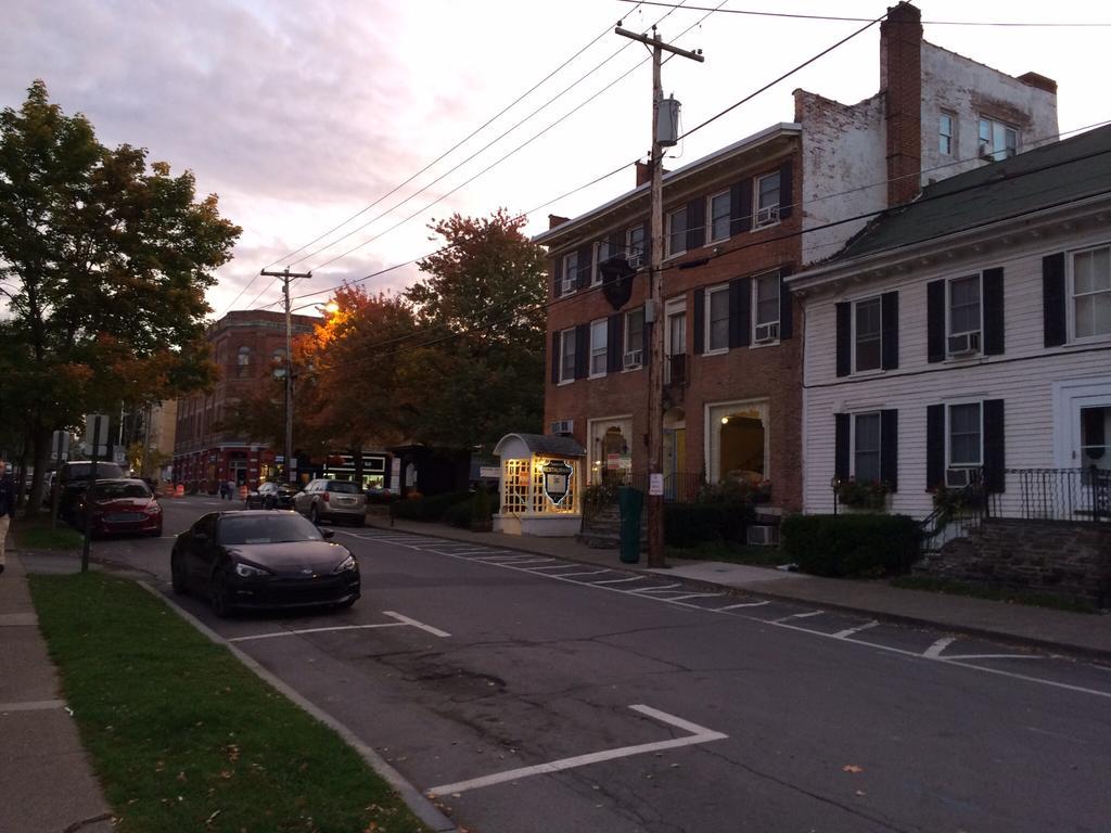 Inn The Tunnicliff 2*